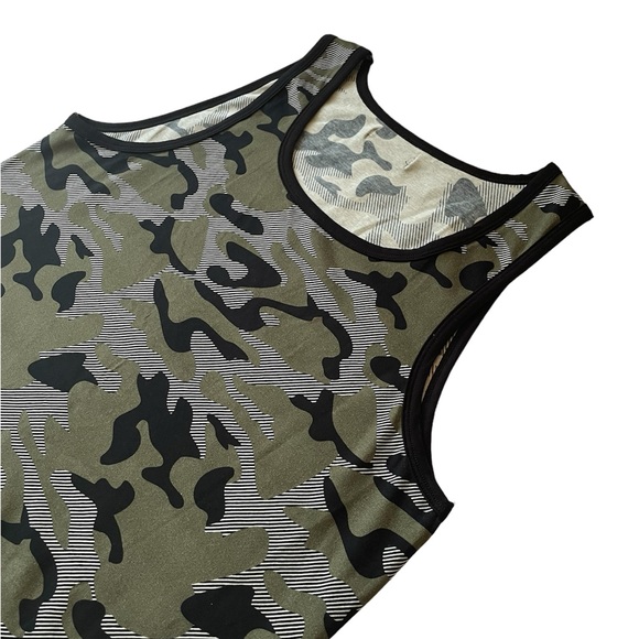 Modus Vivendi
Camo Tank Top - NWT - Picture 4 of 7